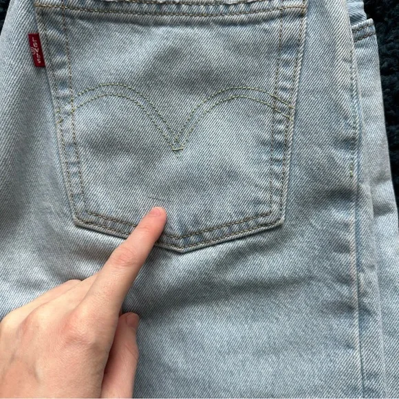 Levi's Women's 501 Jeans - Picture 6 of 9